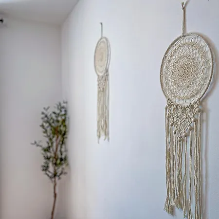 Gemuetliche Mit 2 Schlafzimmern, Kostenfreiem Parkplatz, Modernem Bad, Kueche, Waschmaschine & Trockner Apartmán *