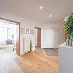Apartman Gemuetliche Mit 2 Schlafzimmern, Kostenfreiem Parkplatz, Modernem Bad, Kueche, Waschmaschine & Trockner