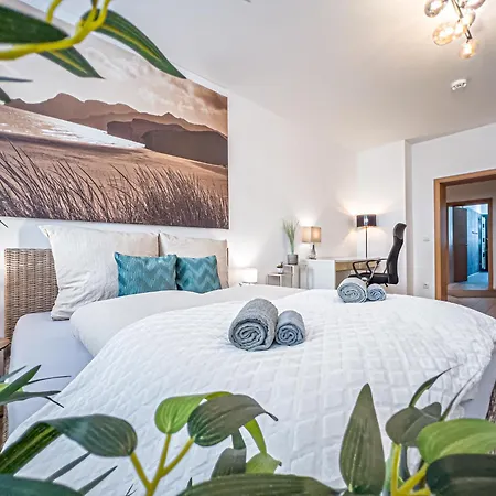 Gemuetliche Mit 2 Schlafzimmern, Kostenfreiem Parkplatz, Modernem Bad, Kueche, Waschmaschine & Trockner Apartman