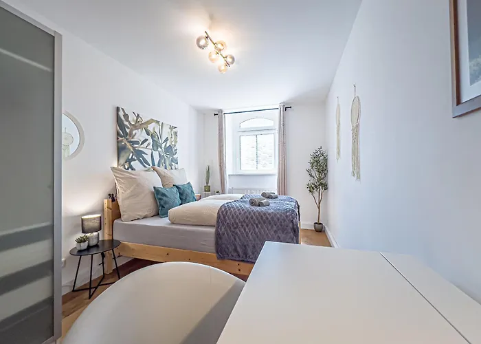 Apartmán Gemuetliche Mit 2 Schlafzimmern, Kostenfreiem Parkplatz, Modernem Bad, Kueche, Waschmaschine & Trockner